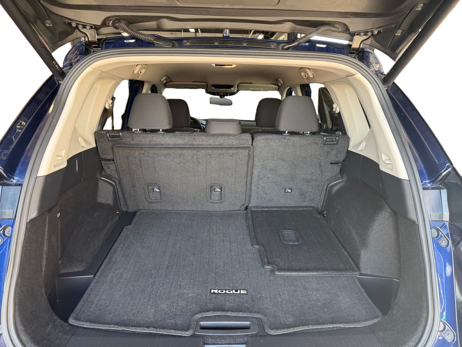 Used 2025 Nissan Rogue SV AWD/4WD image 19