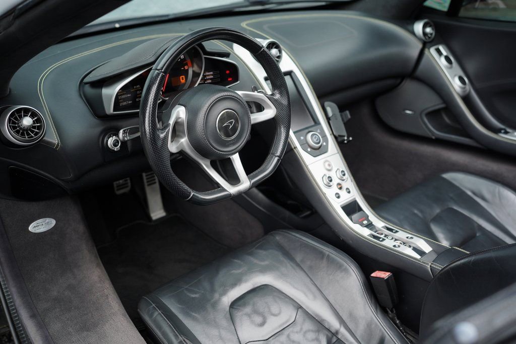 Used 2013 McLaren MP4-12C Spider image 22
