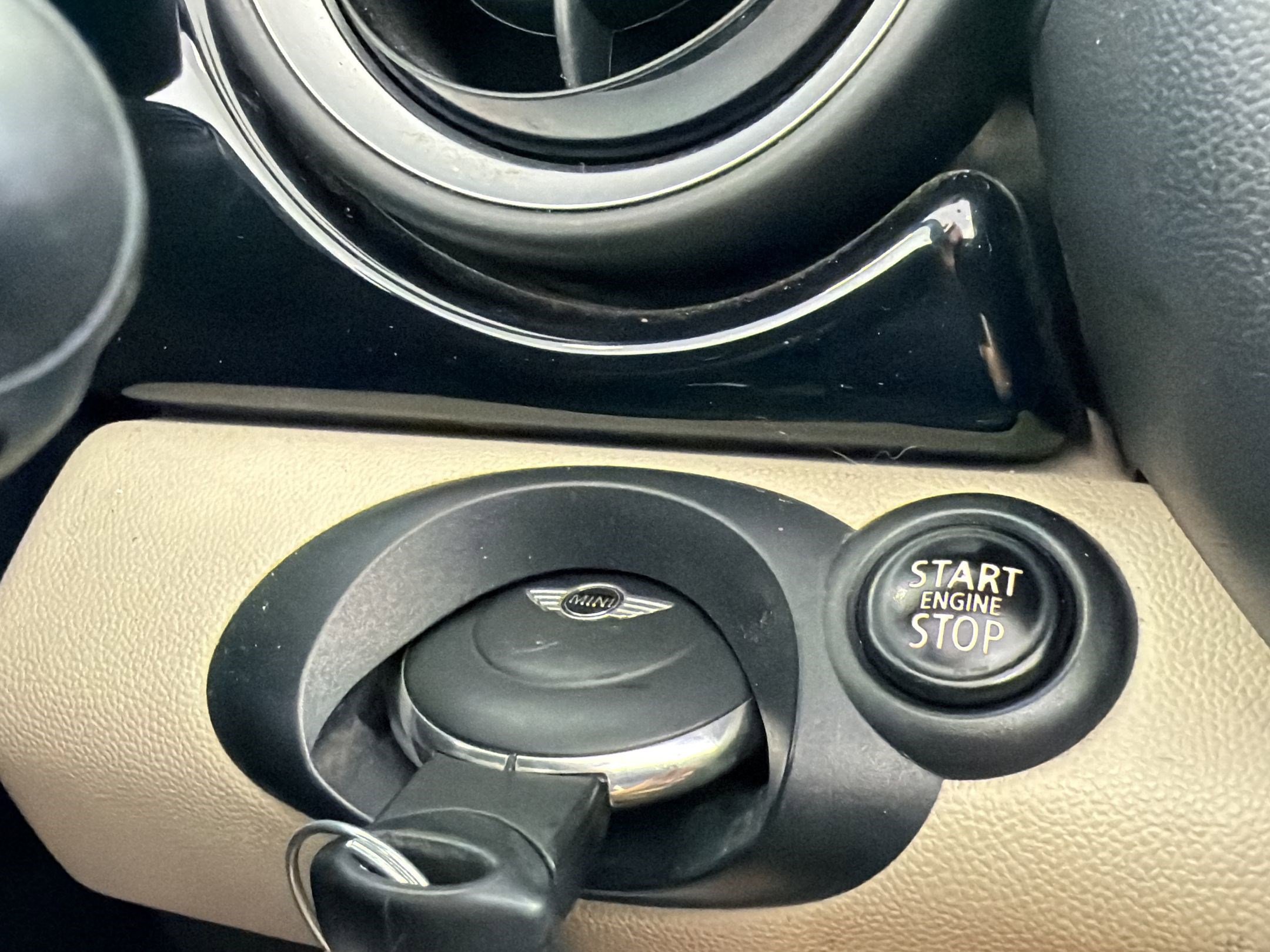 Used 2015 MINI Cooper S FWD image 22