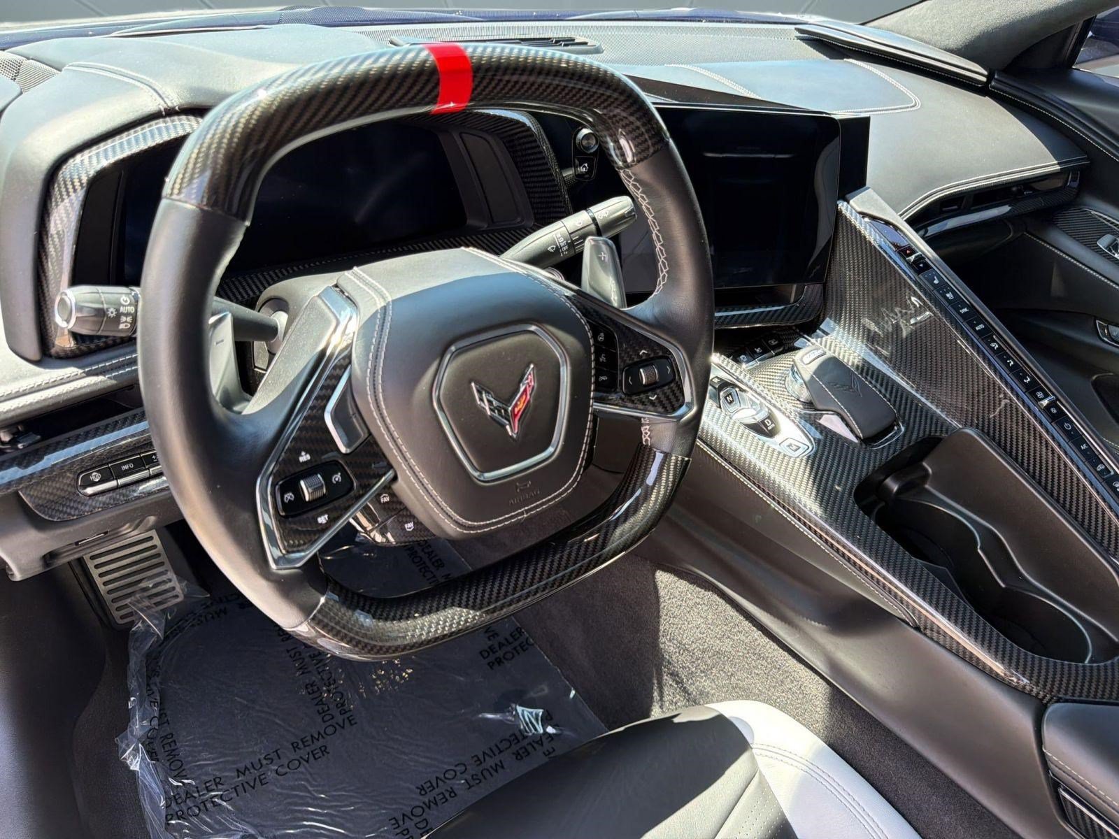 Used 2022 Chevrolet Corvette Stingray Premium Conv w/ Z51 Performance Package RWD image 20