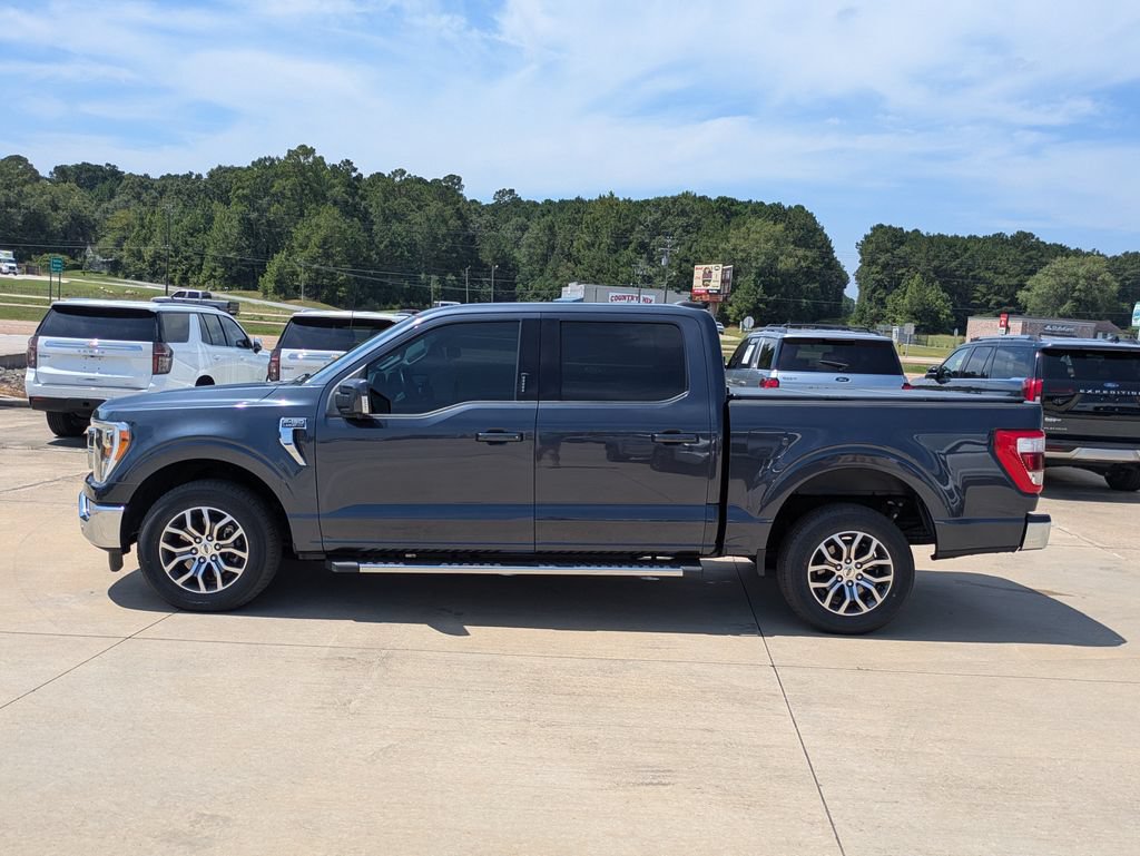 Used 2021 Ford F150 Lariat w/ Trailer Tow Package RWD image 2