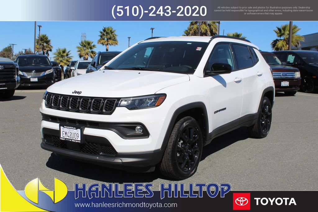 Used 2026 Jeep Compass Latitude image 3