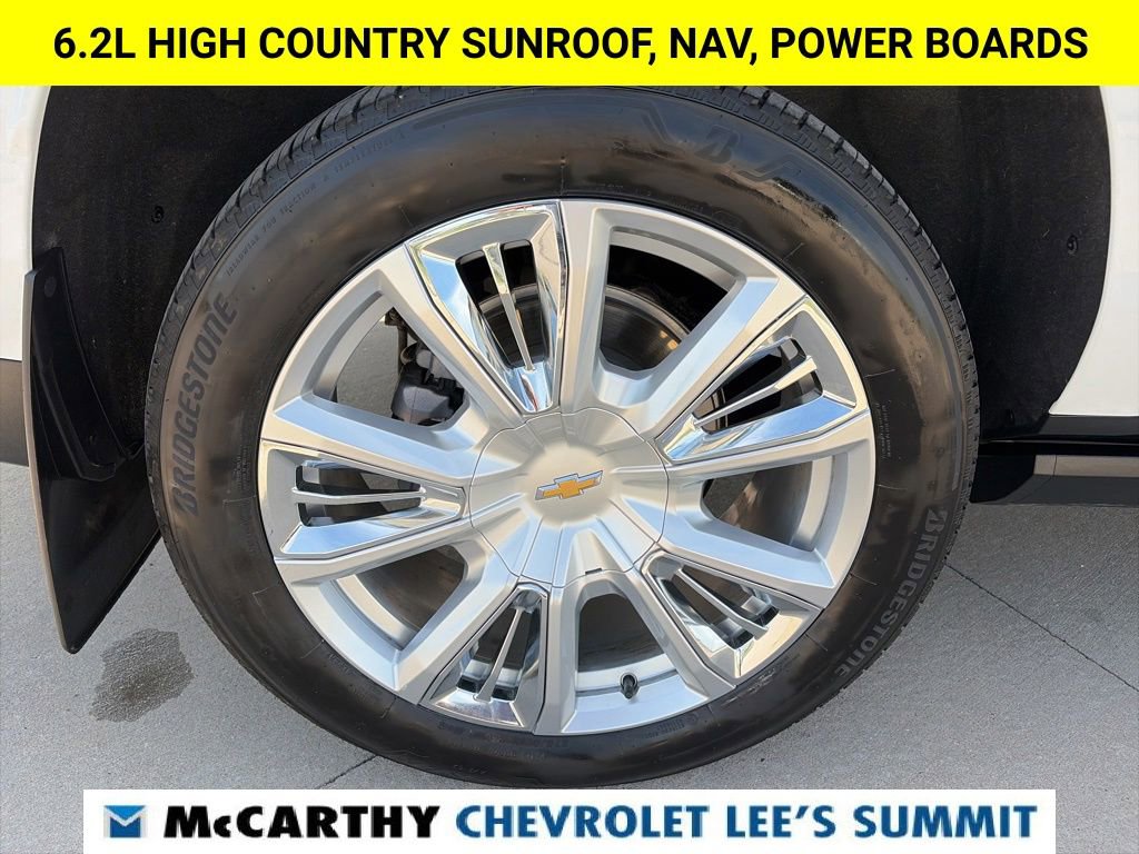 Used 2023 Chevrolet Suburban High Country w/ Premium Package 2 AWD/4WD image 21