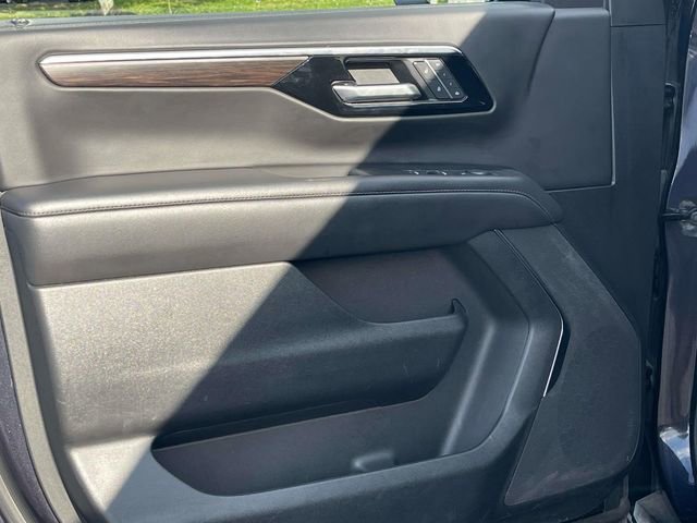 Used 2025 Chevrolet Tahoe LT AWD/4WD image 28