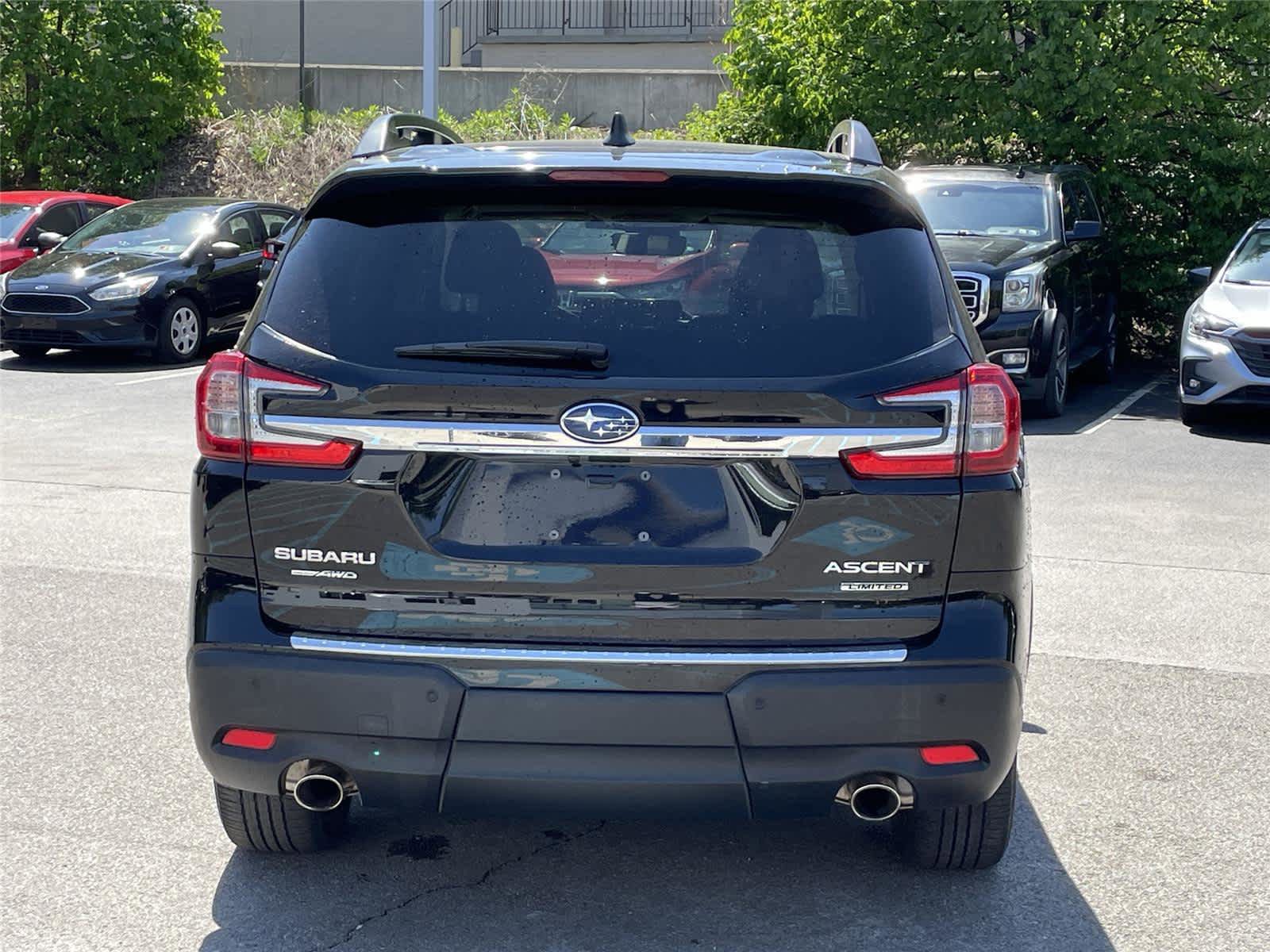 Used 2023 Subaru Ascent Limited image 4