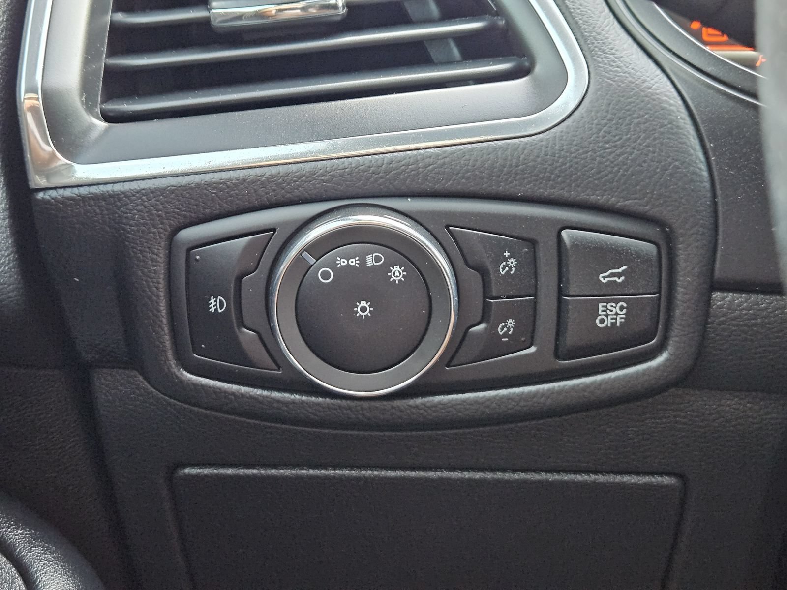 Used 2023 Ford Edge ST AWD/4WD image 24