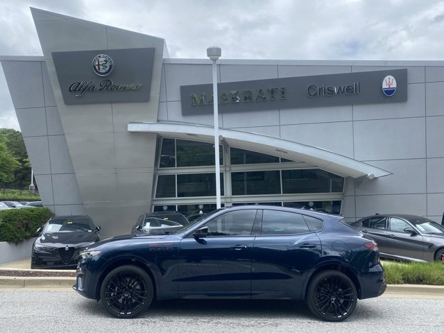 Used 2024 Maserati Levante Trofeo image 8