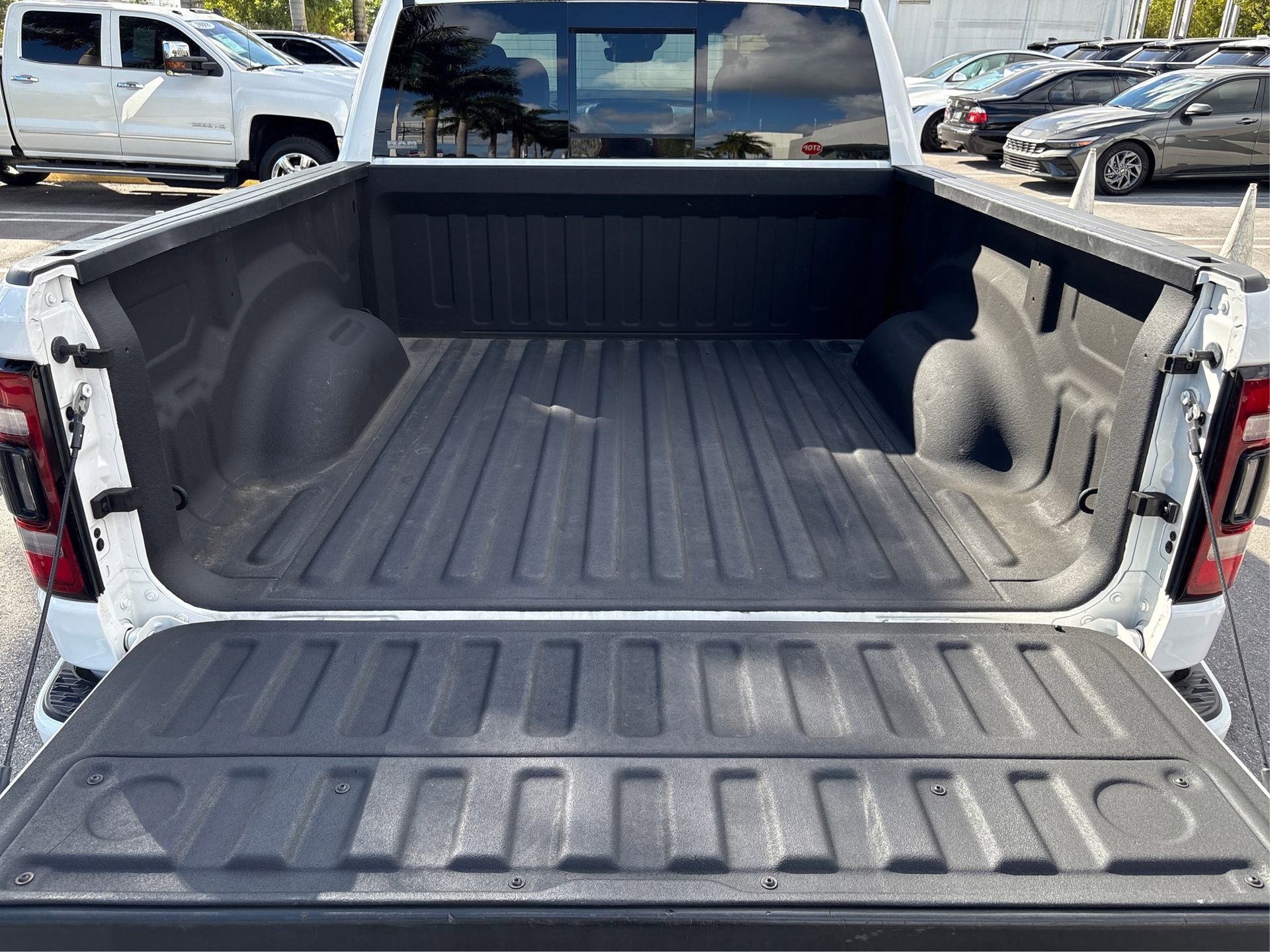 Used 2021 RAM 1500 Limited w/ Night Edition image 11