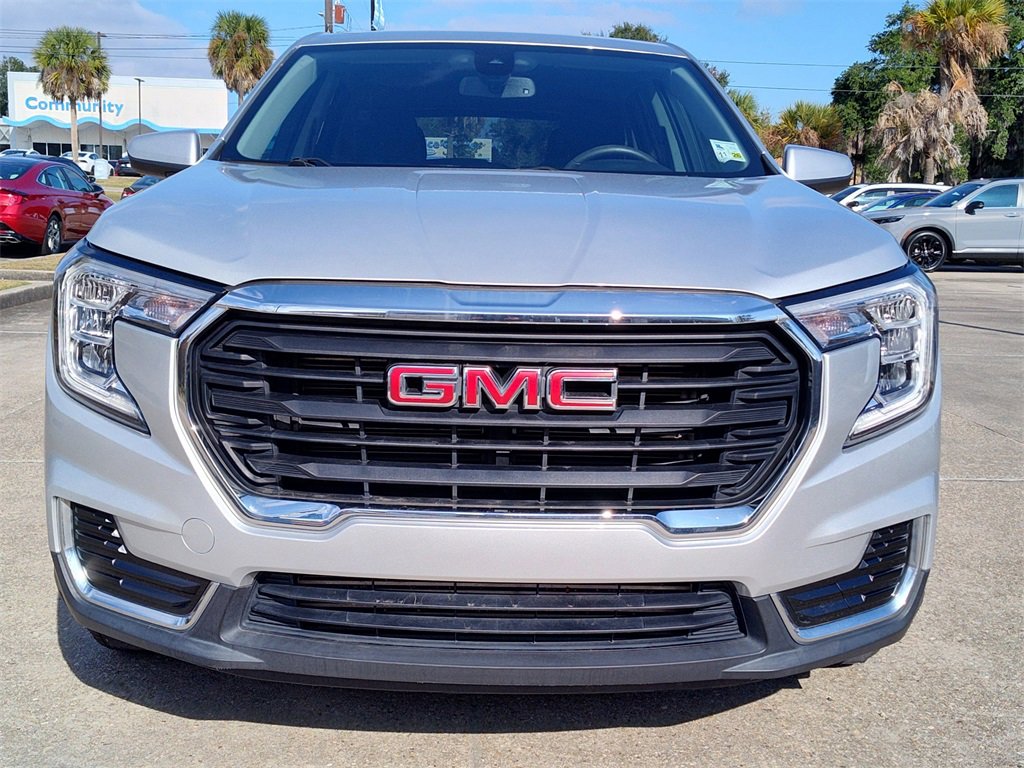 Used 2022 GMC Terrain SLE image 16