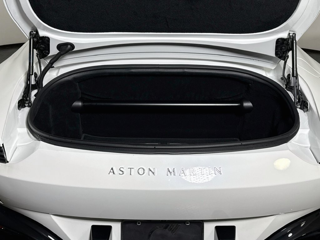 Used 2026 Aston Martin V8 Vantage Convertible RWD image 26