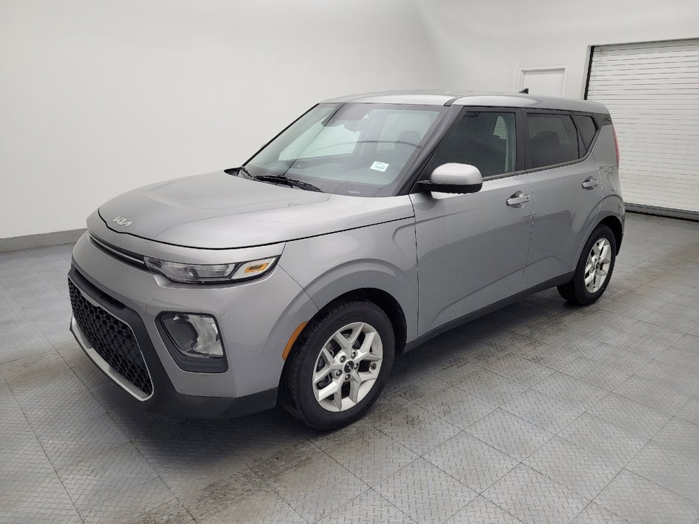 Used 2022 Kia Soul S image 2