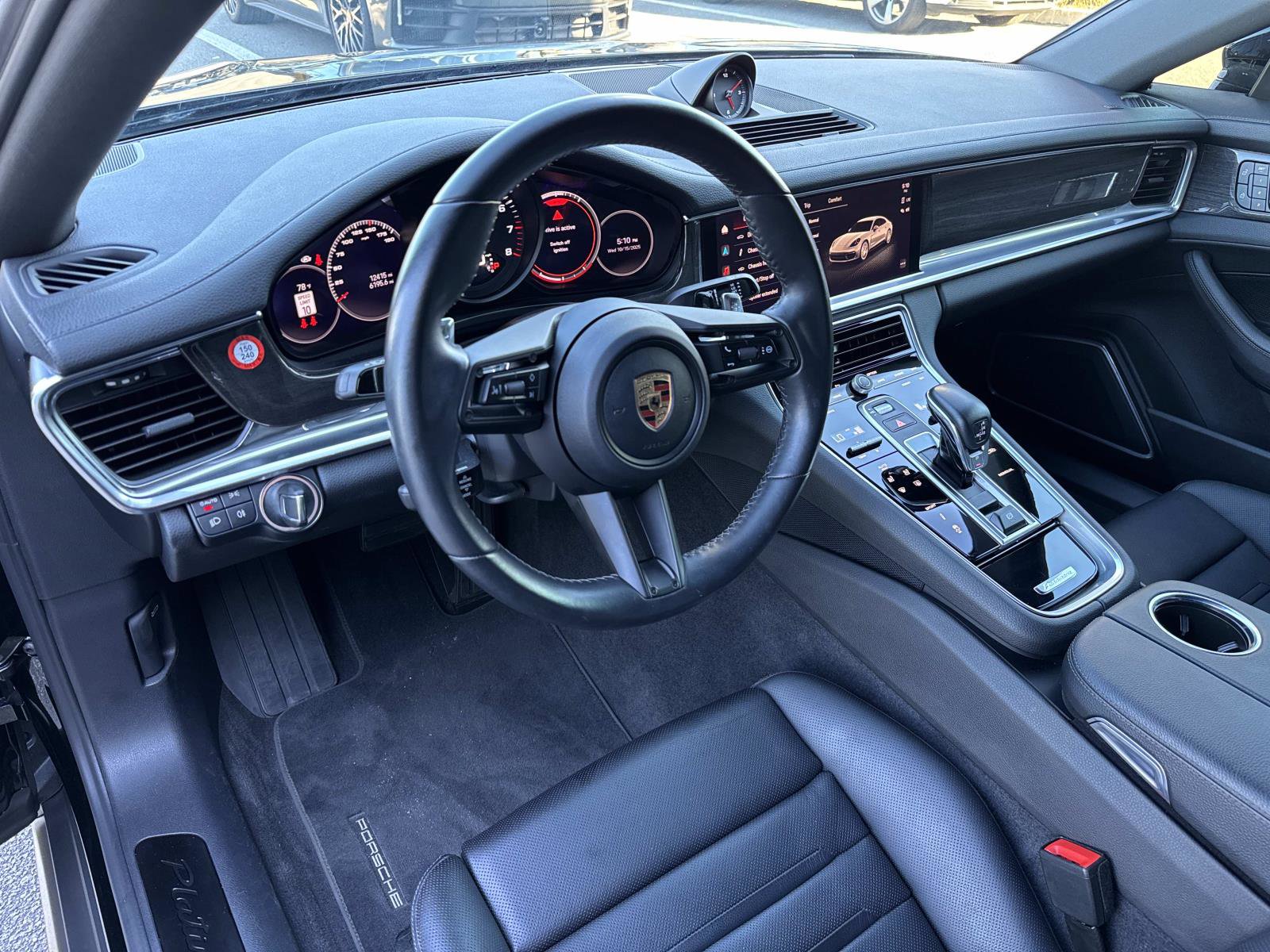 Certified 2023 Porsche Panamera Platinum Edition image 5