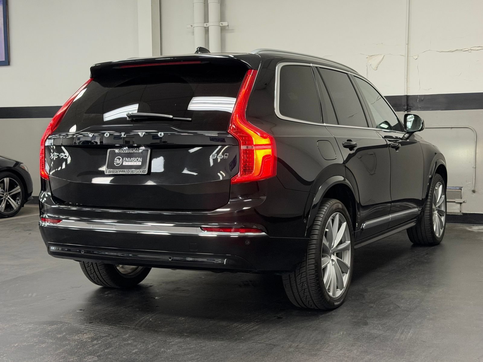 Used 2023 Volvo XC90 B6 Plus AWD/4WD image 13