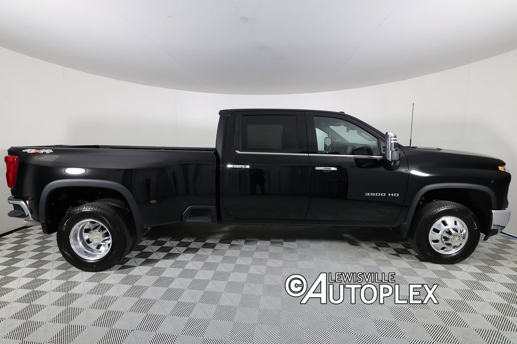 Used 2025 Chevrolet Silverado 3500 LTZ image 4