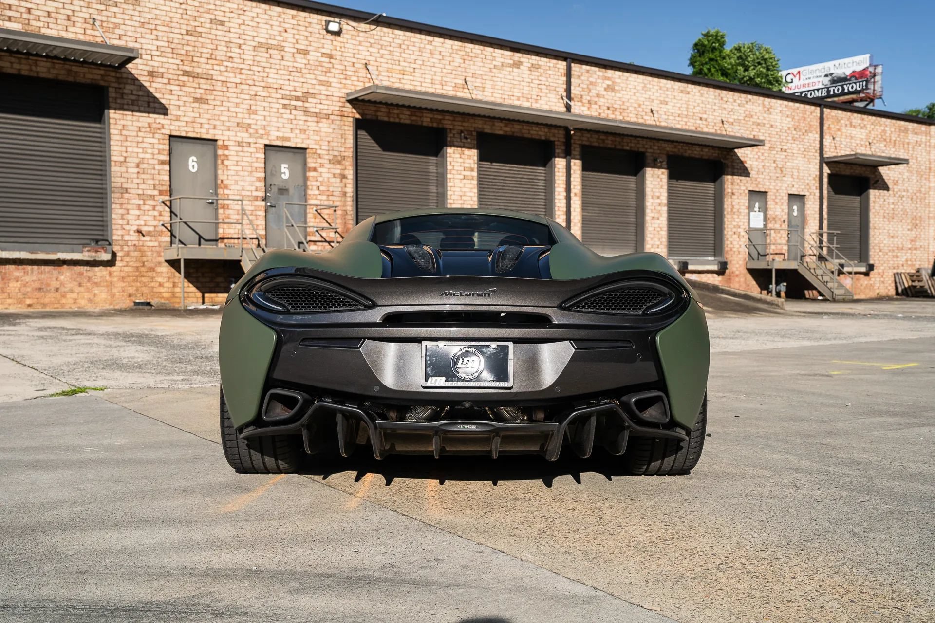 Used 2016 McLaren 570S Coupe RWD image 8