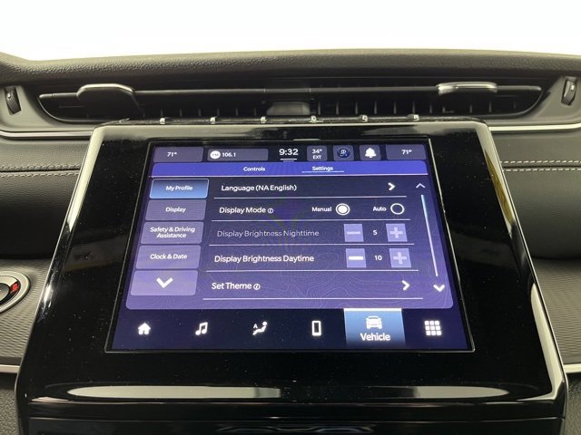 Used 2025 Jeep Grand Cherokee L Laredo image 31