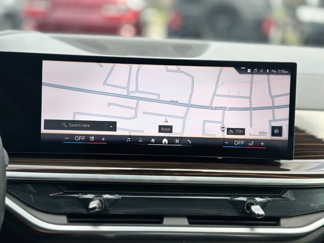Used 2026 BMW X7 xDrive40i AWD/4WD image 17