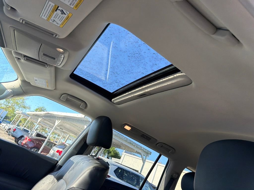 Used 2024 Nissan Armada SL w/ Captain's Chairs Package image 17
