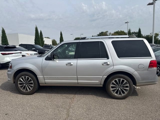 Used 2015 Lincoln Navigator 4WD image 7