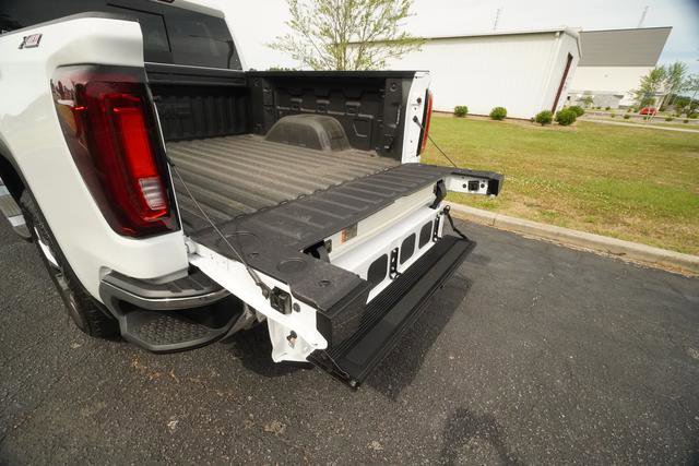 Used 2026 GMC Sierra 1500 SLT w/ SLT Premium Plus Package AWD/4WD image 13