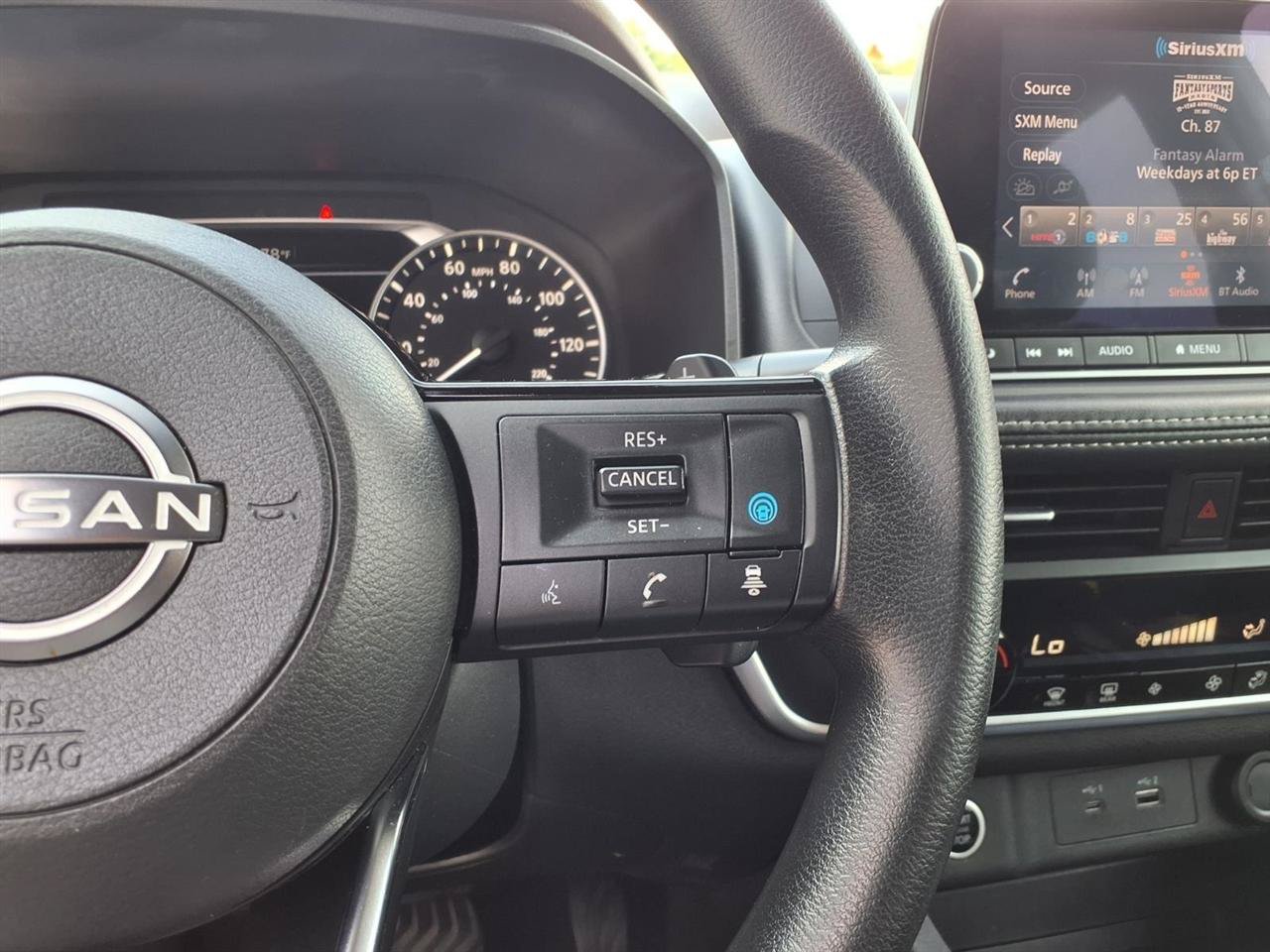 Used 2023 Nissan Rogue SV AWD/4WD image 12