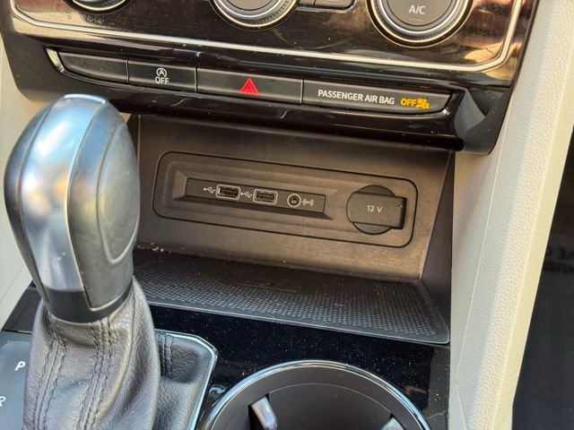 Used 2021 Volkswagen Atlas SEL R-Line image 16