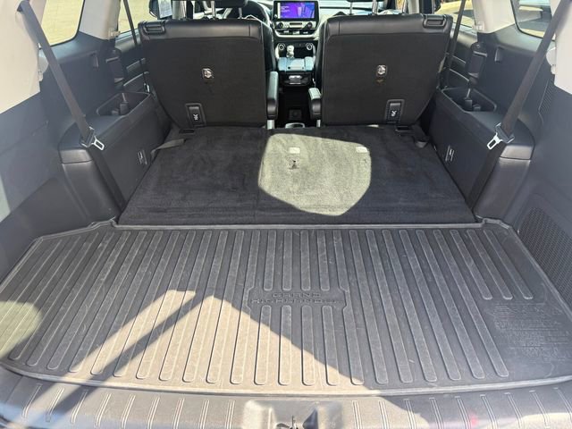 Used 2024 Toyota Grand Highlander AWD image 31