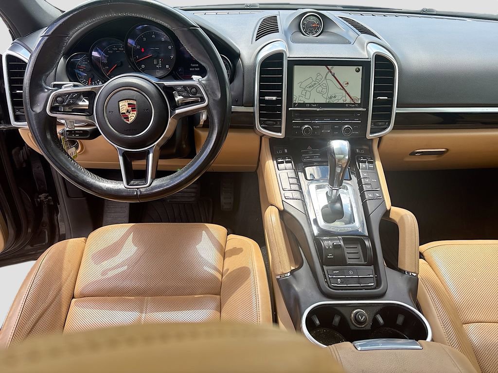 Used 2016 Porsche Cayenne AWD/4WD image 40