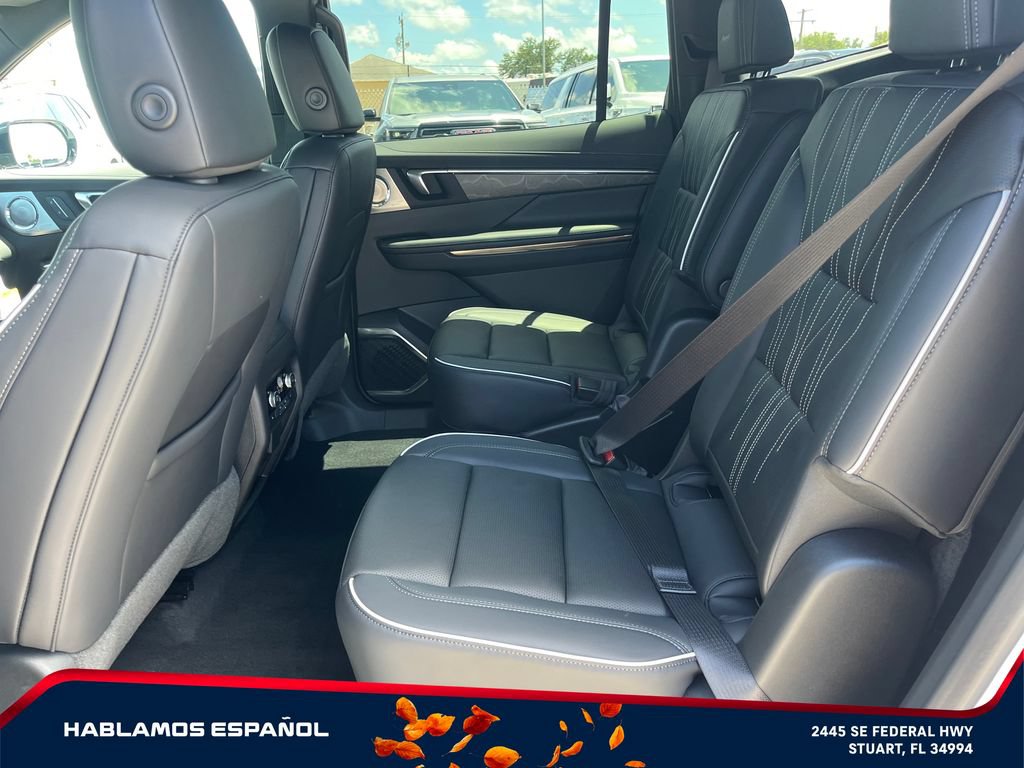 New 2026 Buick Enclave Avenir w/ Super Cruise Package AWD/4WD image 11