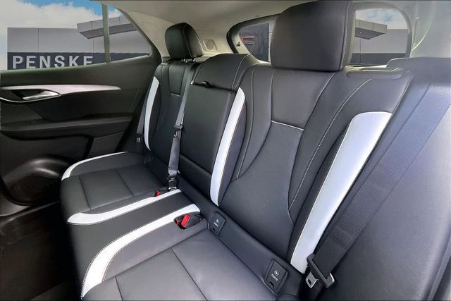 Certified 2025 Buick Envision Sport Touring image 26