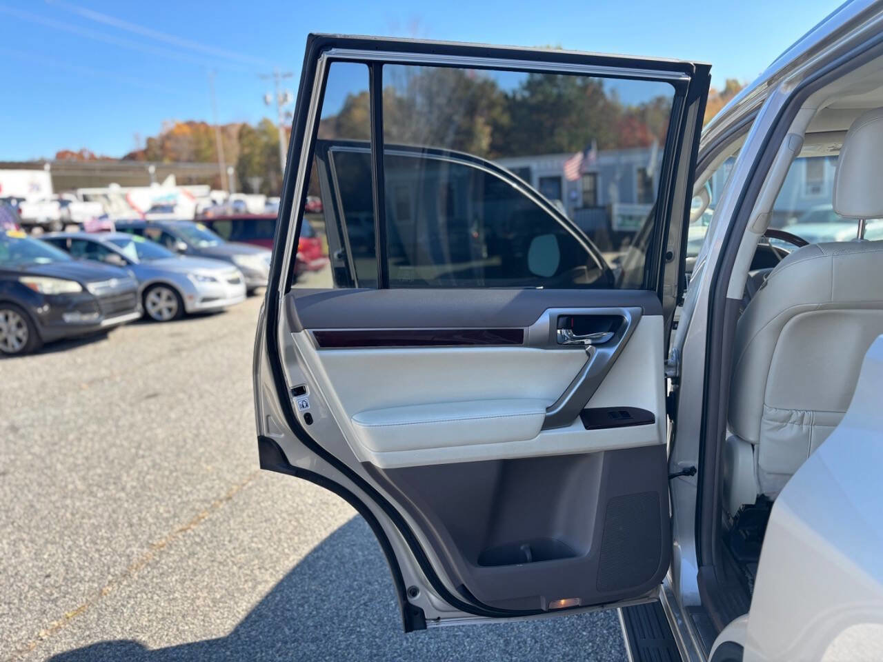 Used 2016 Lexus GX 460 Base AWD 4dr SUV image 29