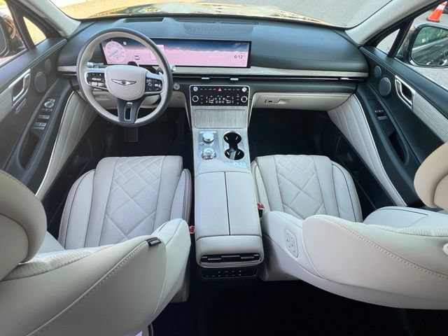 Certified 2025 Genesis GV80 3.5T Prestige AWD/4WD image 37