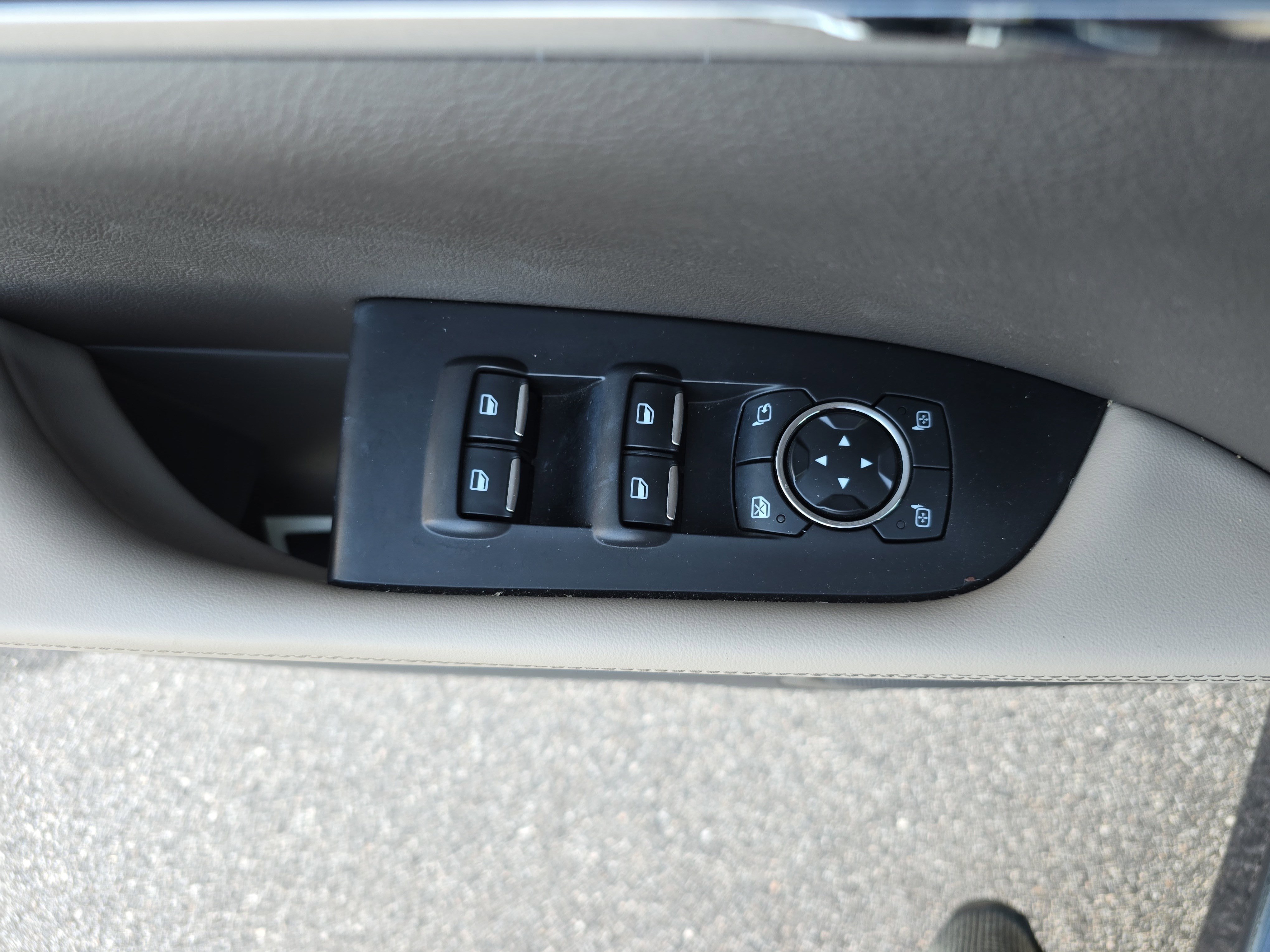 Used 2023 Lincoln Nautilus Reserve w/ Cargo Utility Package image 27