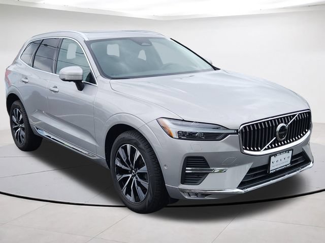 Certified 2023 Volvo XC60 B5 Plus AWD/4WD image 1