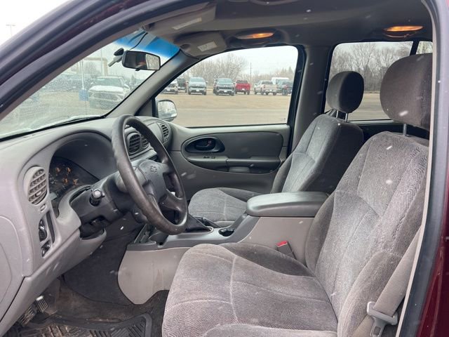 Used 2004 Chevrolet TrailBlazer LS w/ LS Preferred Equipment Group image 12