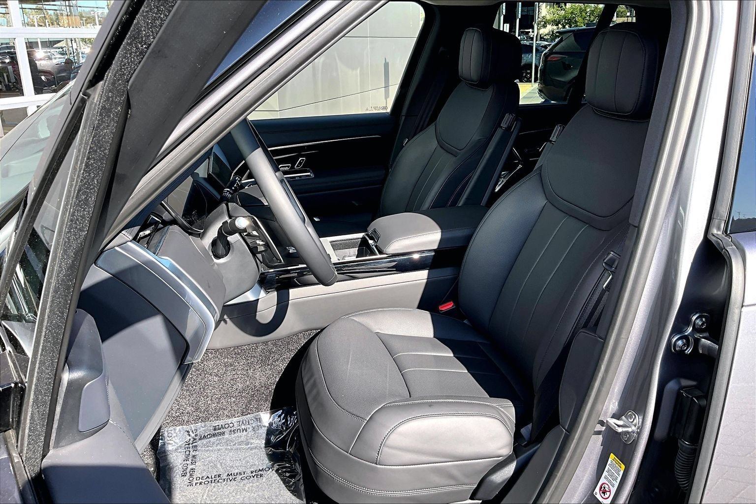 New 2026 Land Rover Range Rover SE AWD/4WD image 9