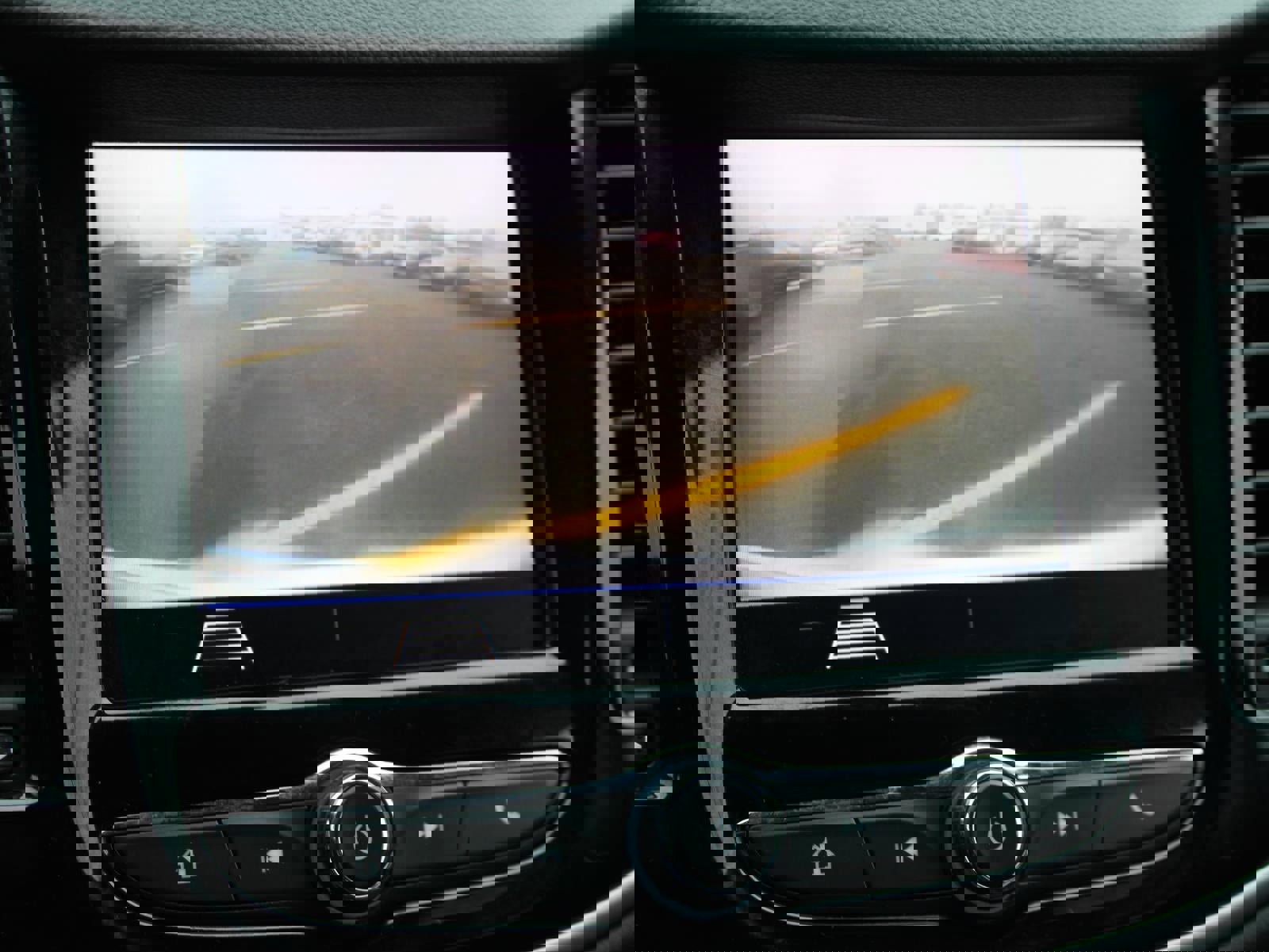 Used 2021 Chevrolet Trax LT w/ LT Convenience Package AWD/4WD image 14