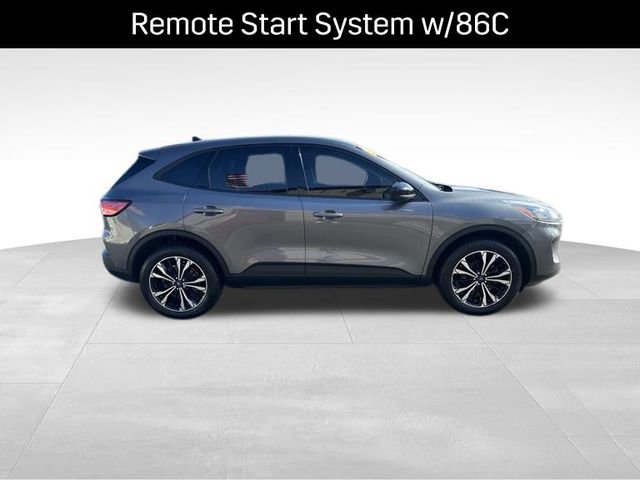 Used 2021 Ford Escape SE w/ SE Sport Appearance Package image 21