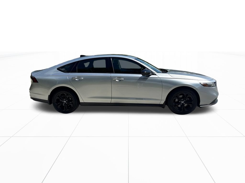 Certified 2025 Honda Accord SE image 10