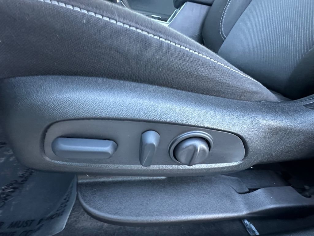 Used 2024 Chevrolet Blazer LT w/ Convenience Package image 10