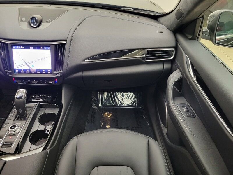 Used 2023 Maserati Levante GT image 39