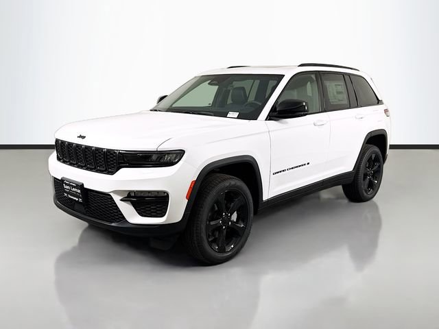 New 2025 Jeep Grand Cherokee Limited w/ Black Appearance Package image 3