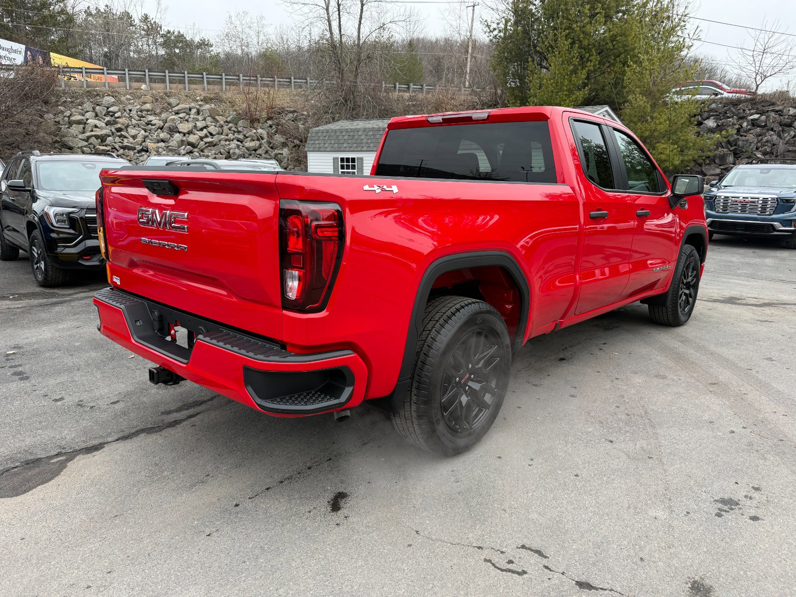 New 2026 GMC Sierra 1500 Pro w/ Graphite Edition AWD/4WD image 5