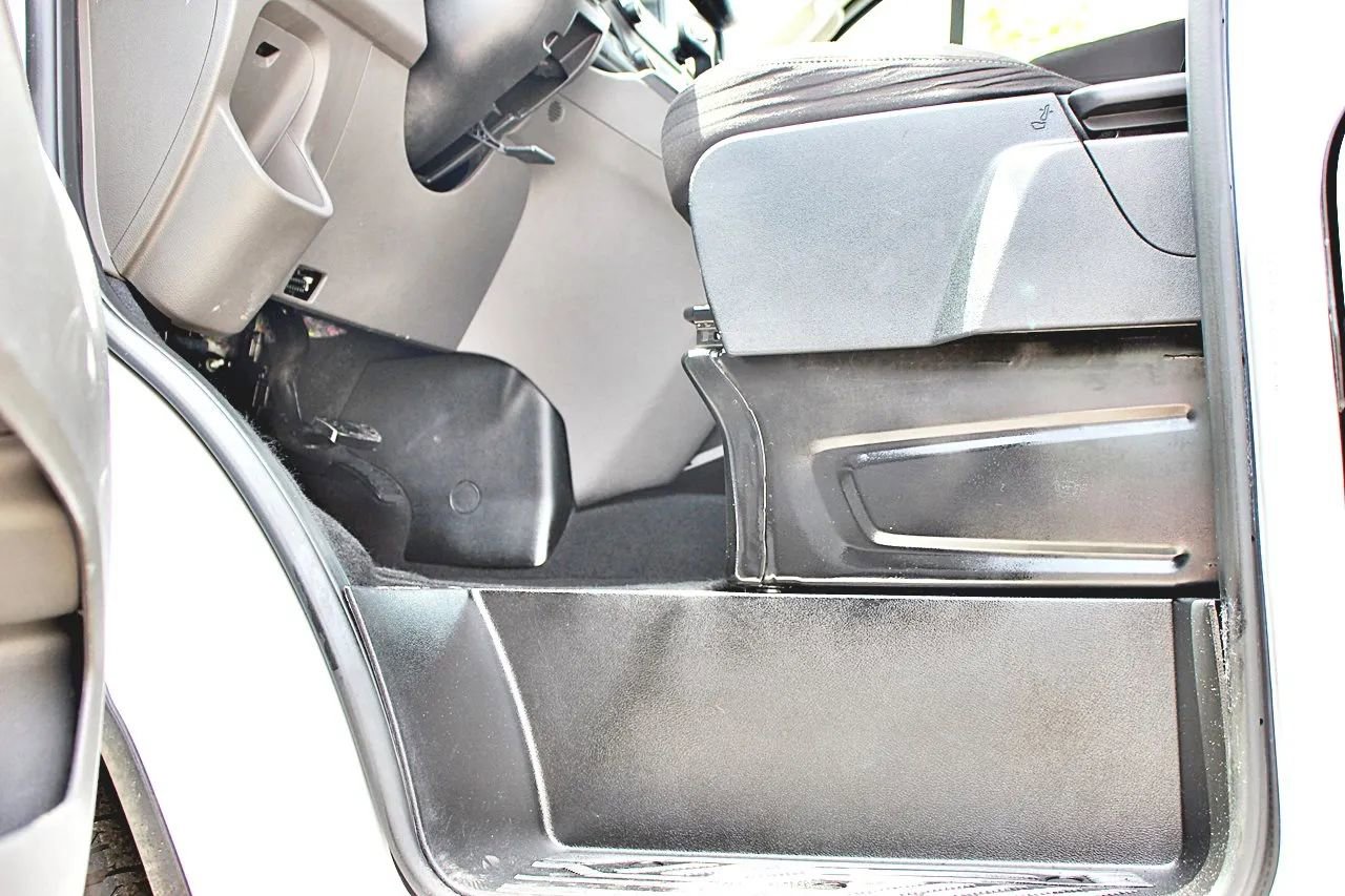 Used 2020 Ford Transit 350 XLT RWD image 19