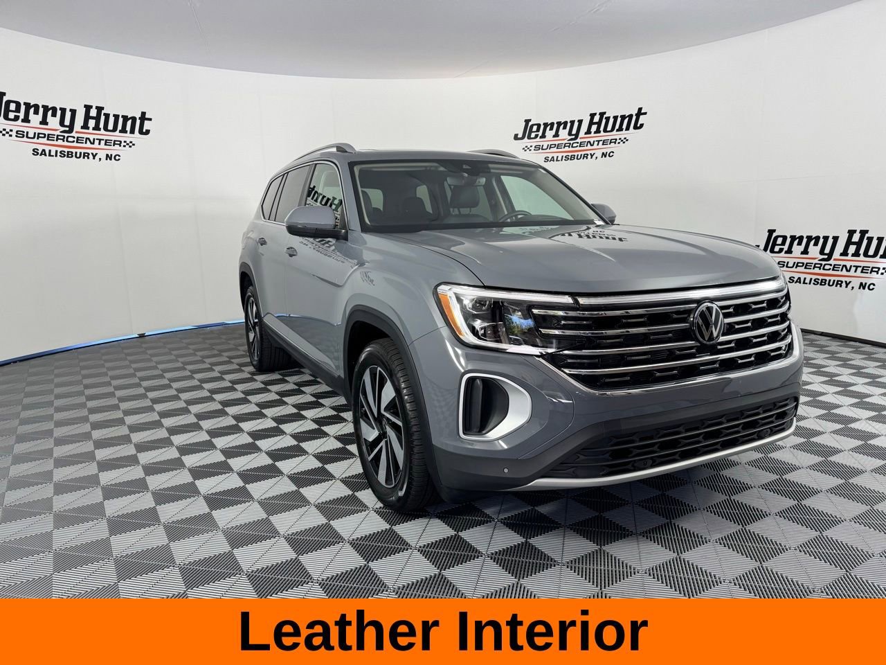 Used 2025 Volkswagen Atlas SEL image 5