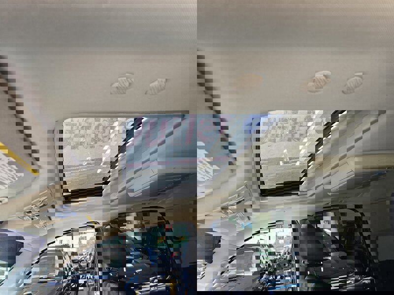 Used 2011 GMC Yukon Denali image 31