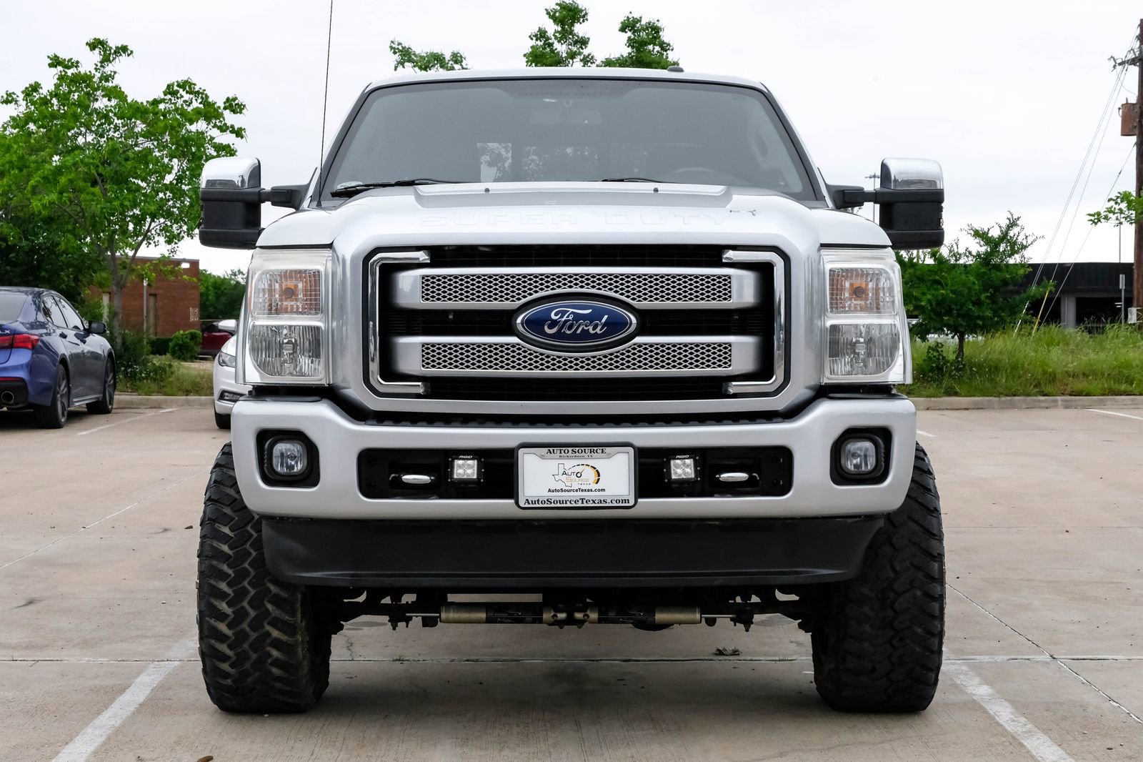 Used 2016 Ford F250 Platinum w/ FX4 Off-Road Package AWD/4WD image 3