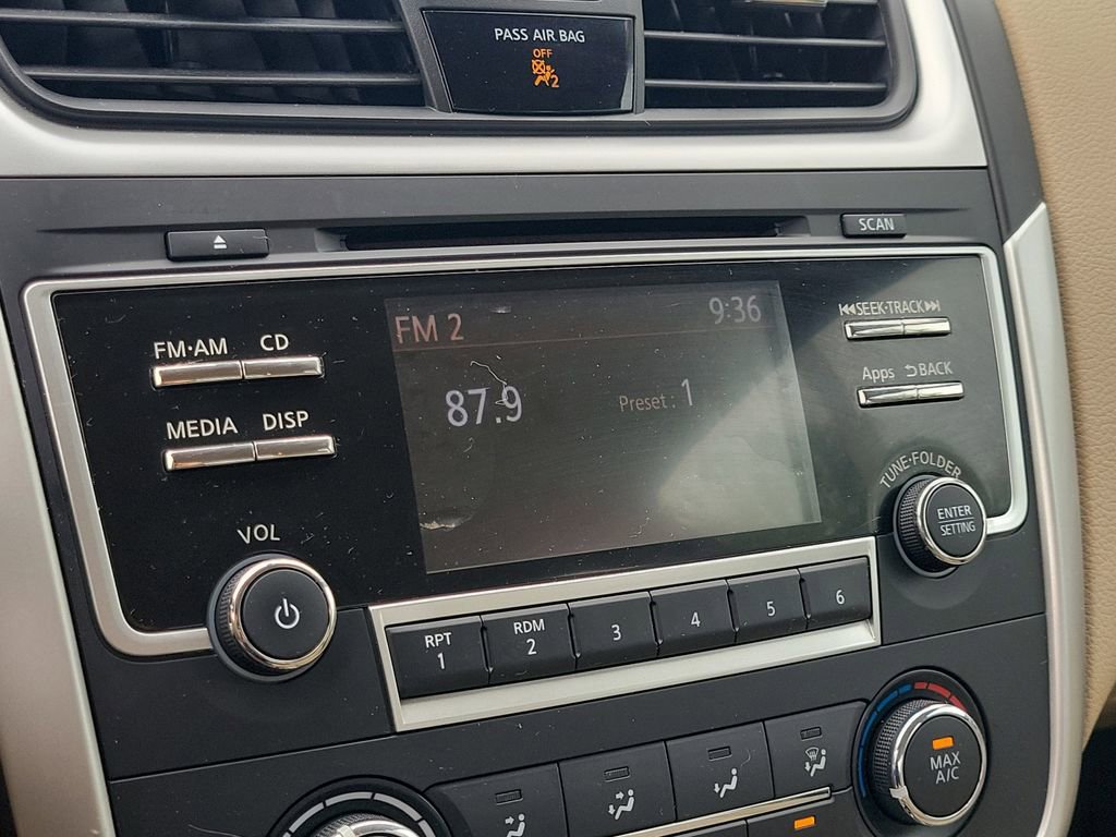 Used 2016 Nissan Altima 2.5 S w/ Power Driver Seat Package image 23