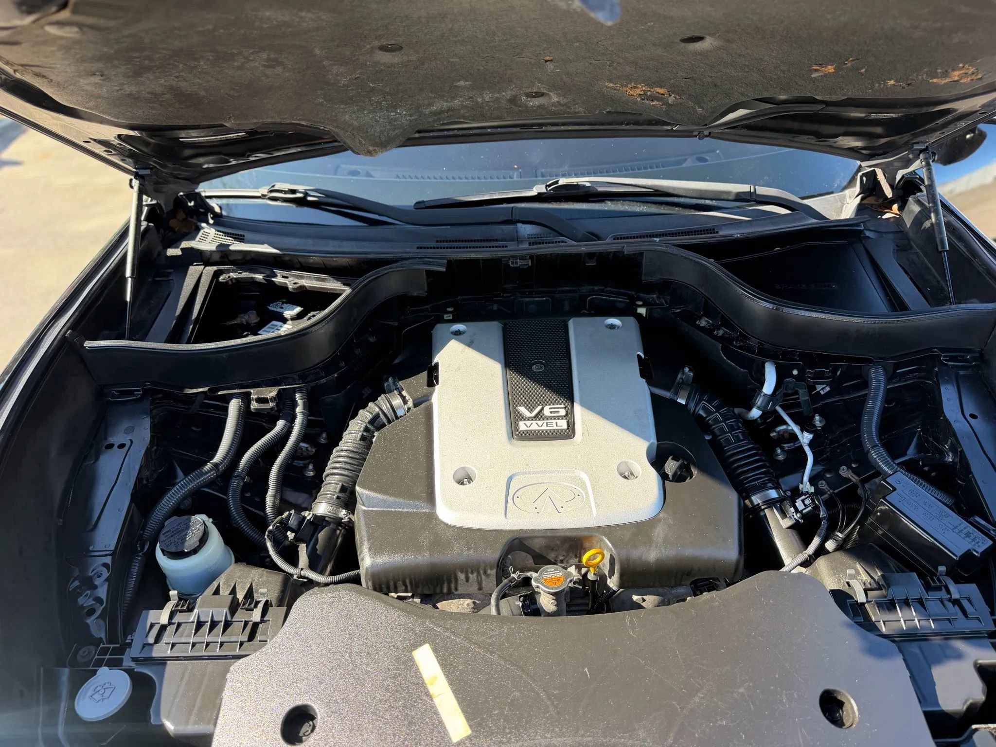 Used 2014 INFINITI QX70 3.7 Sport Utility 4D w/ Premium Package image 35