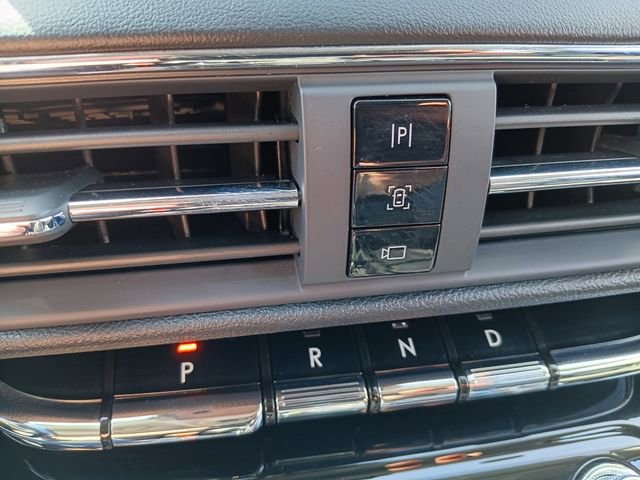 Used 2022 Lincoln Corsair Reserve w/ Equipment Group 201A AWD/4WD image 10